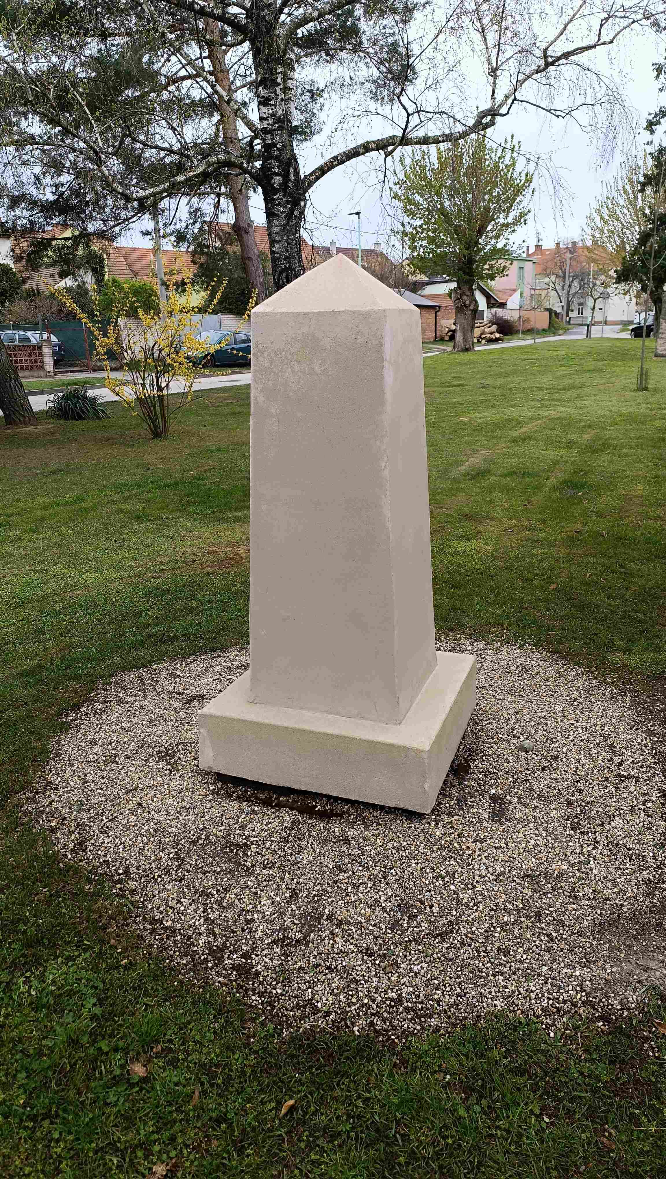 Pomník po čištění